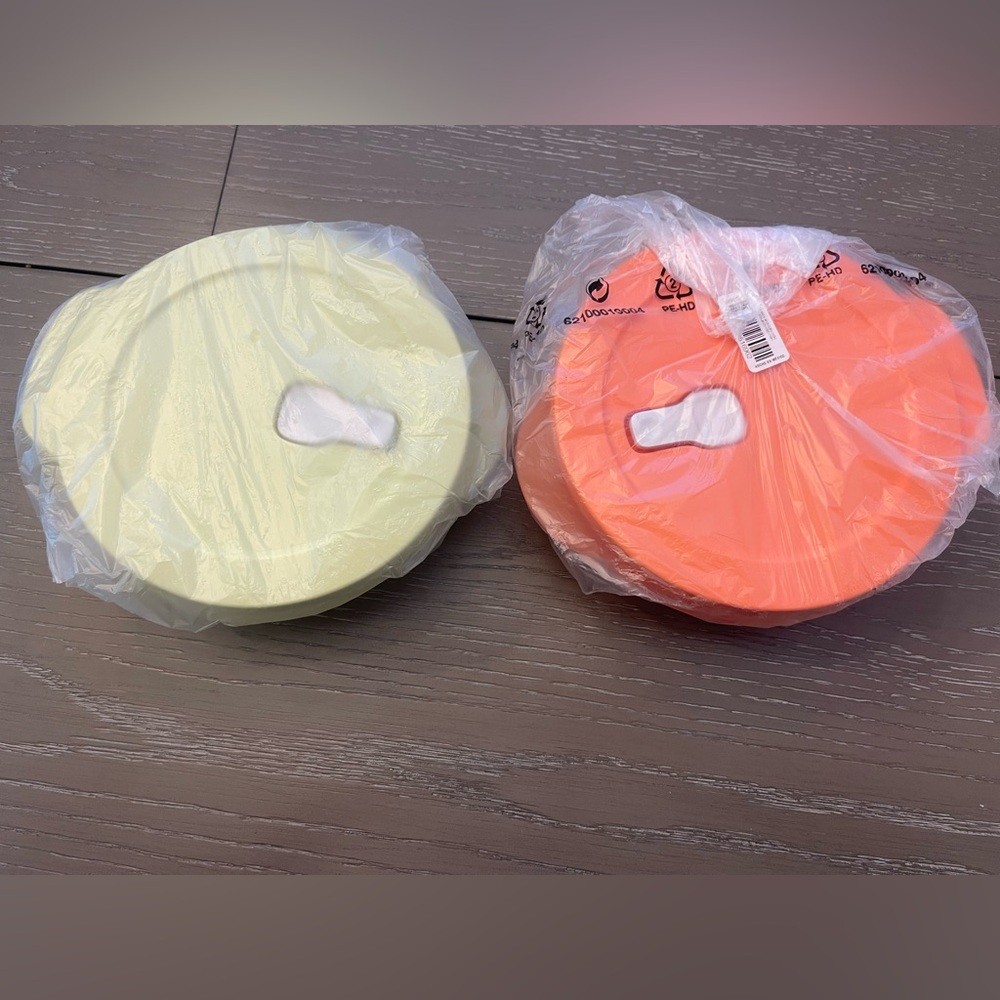 New Tupperware - Picture 2 of 3